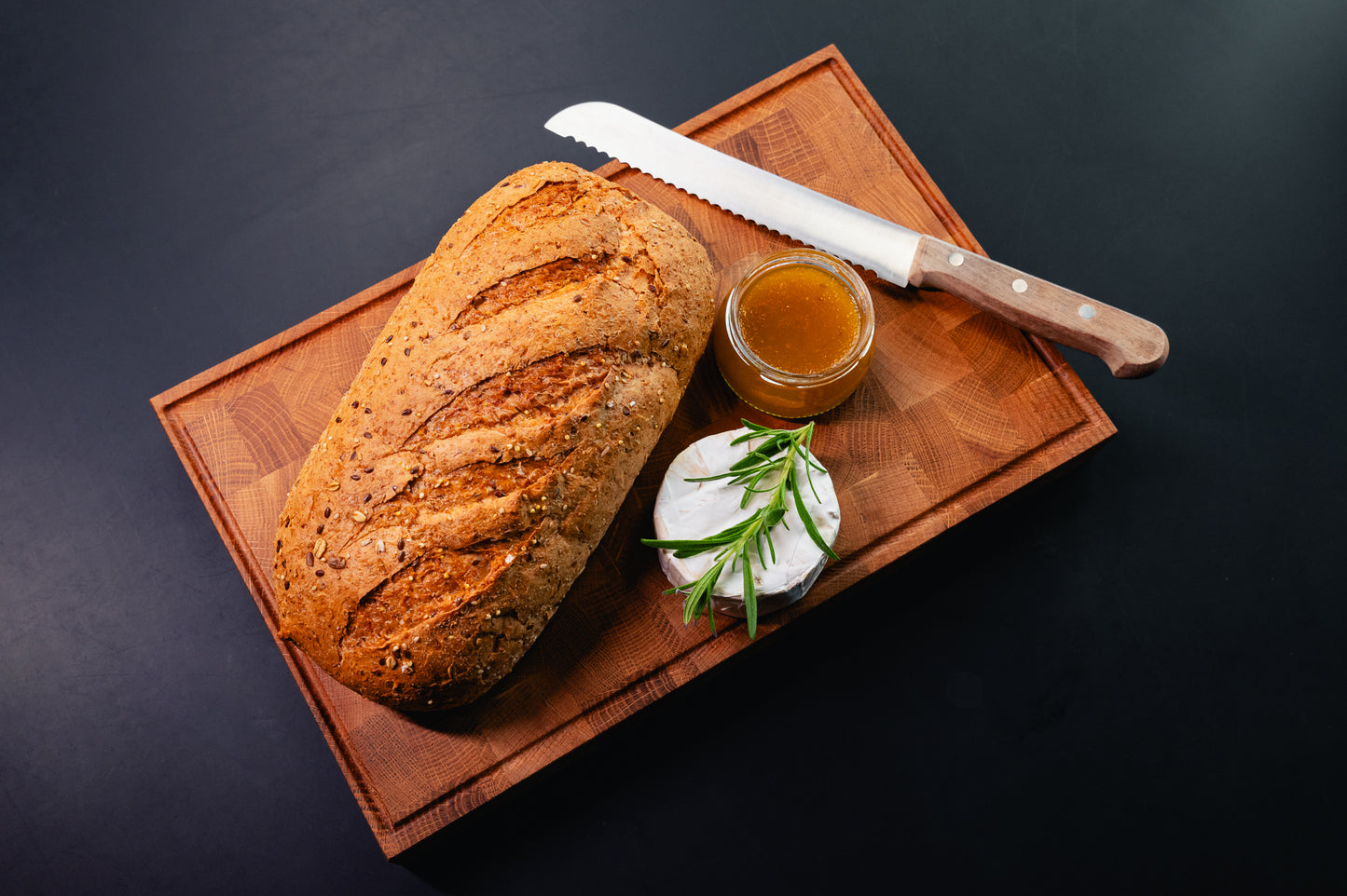 TRÉ - Varig | Skjærefjøl i heltre eik (Medium)